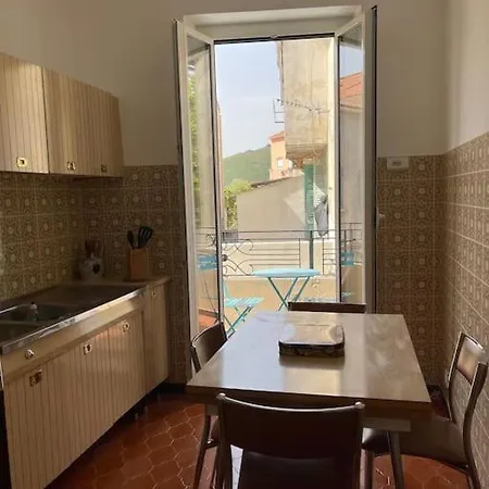 Apartment T 3 Place Du Village A 100 M Du Port De Plaisance Saint-Florent (Corsica)