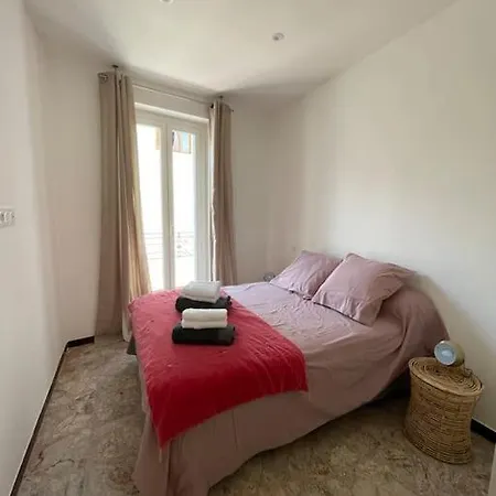 Daire T 3 Place Du Village A 100 M Du Port De Plaisance *